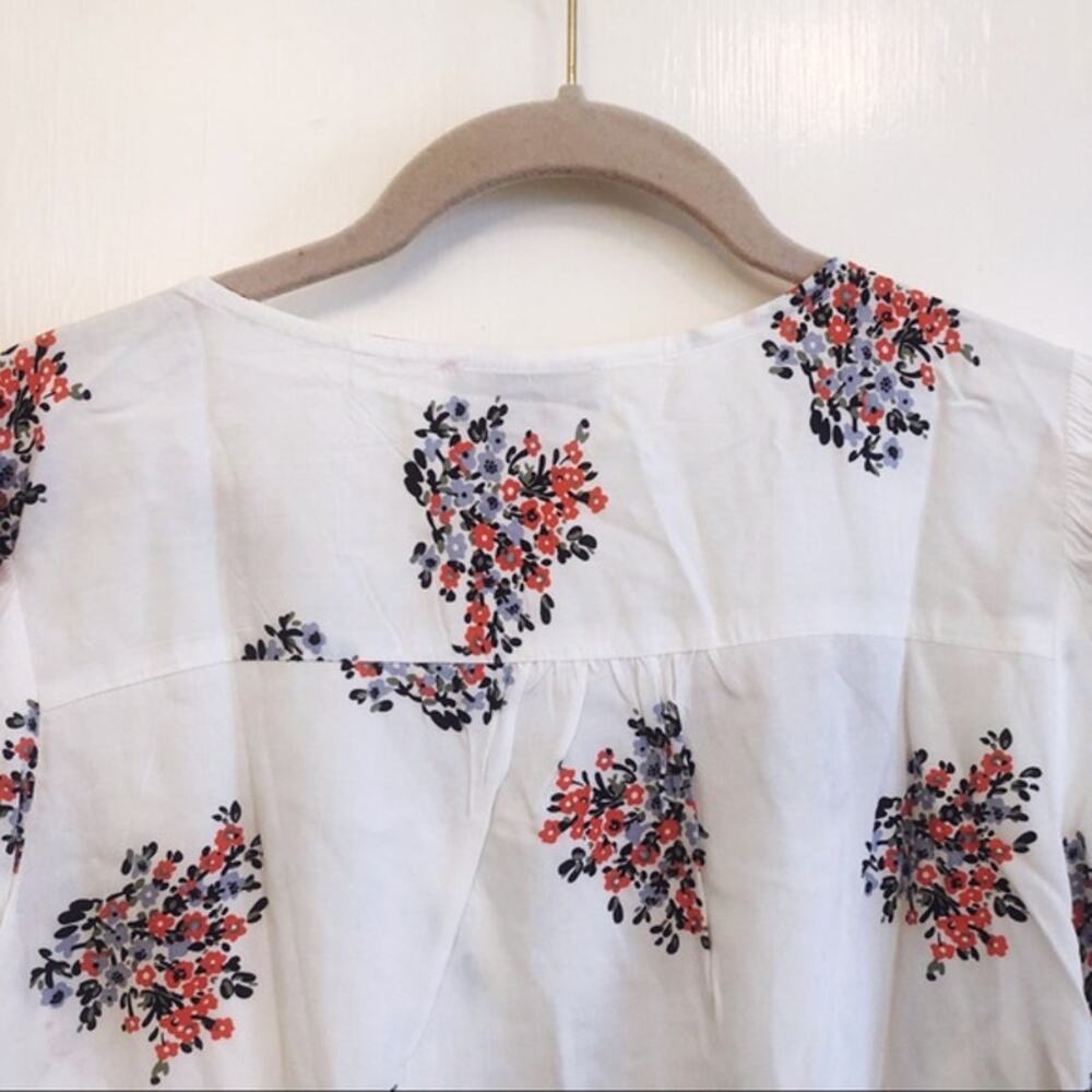 LOFT White Floral Knot Front Shirt - Picture 6 of 9